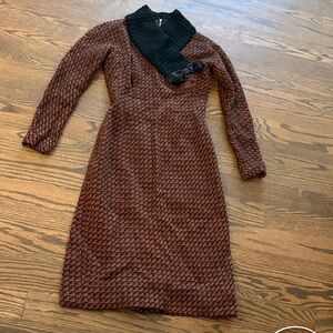 Vintage Oleg Cassini Brown and Black Dress no size marked would compare To a Sma